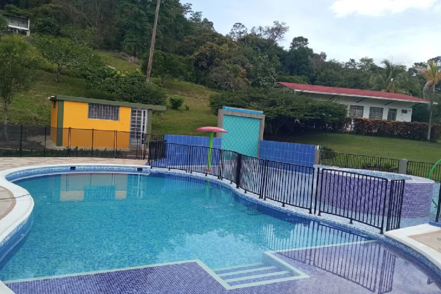 Fincas en alquiler en Cundinamarca con piscina Finca Villa Bonita