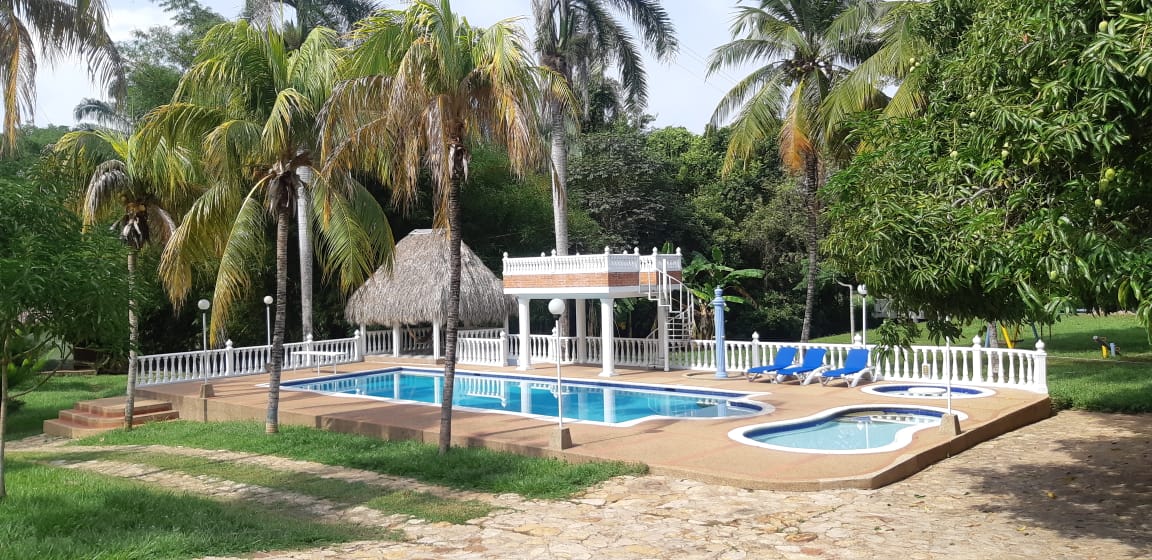 Fincas en alquiler en Cundinamarca con piscina Finca La Macarena